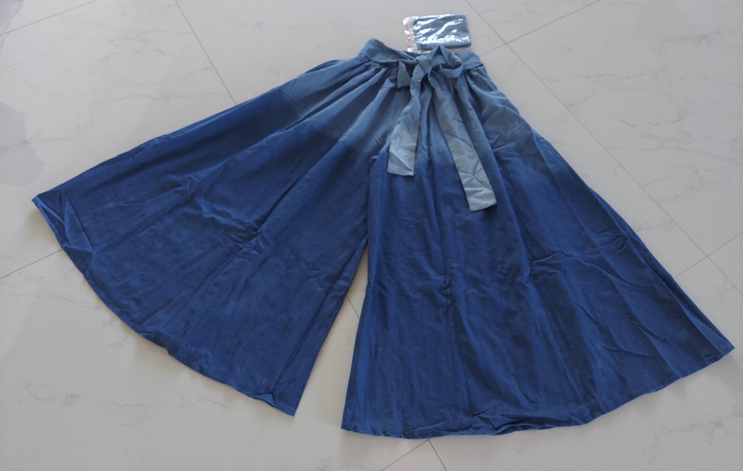 40- Women Denim Palazzo Pant- Two Tone