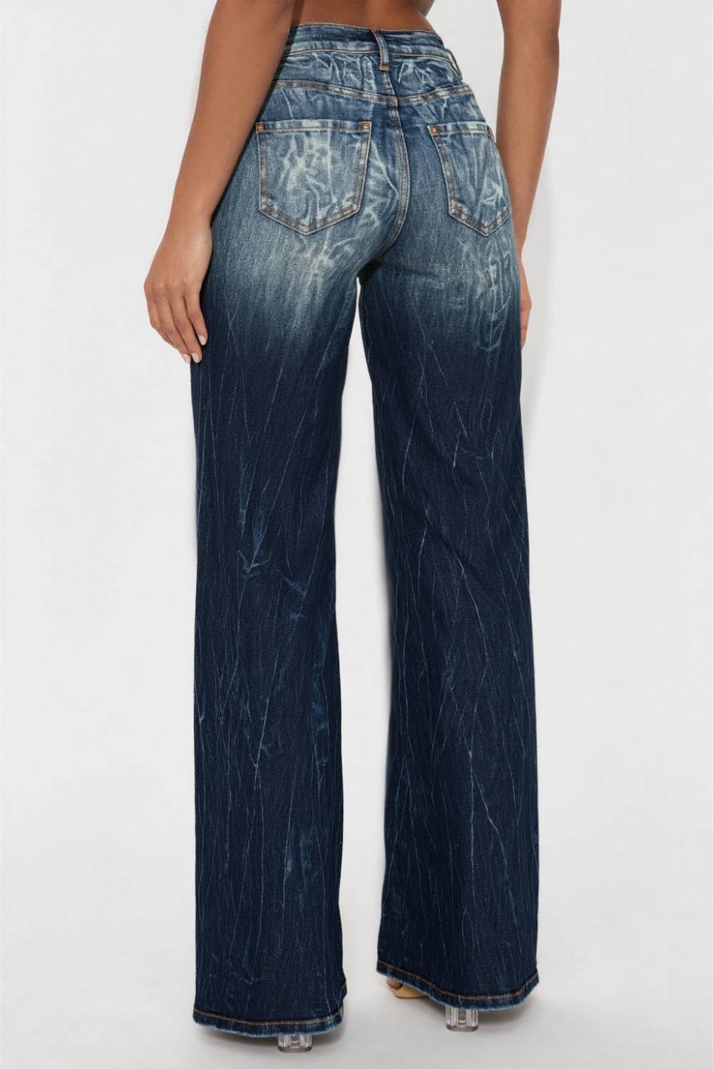 WASHED WIDE LEG JEANS